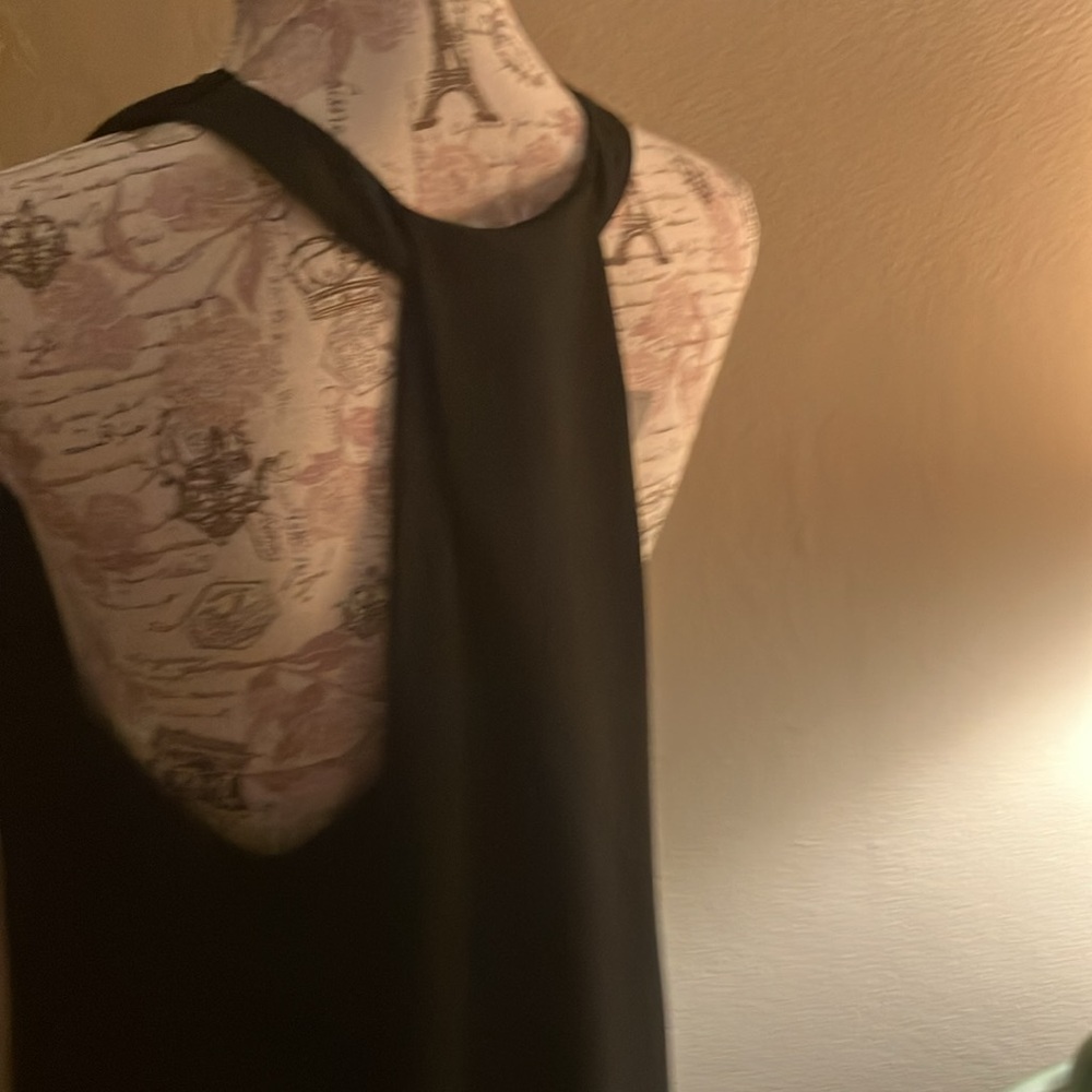 LOFT. LOOK AT THE BACK-BEAUTIFUL FLOWY LINED BLACK DRESS. SIZE LARGE. NWT - Picture 7 of 9
